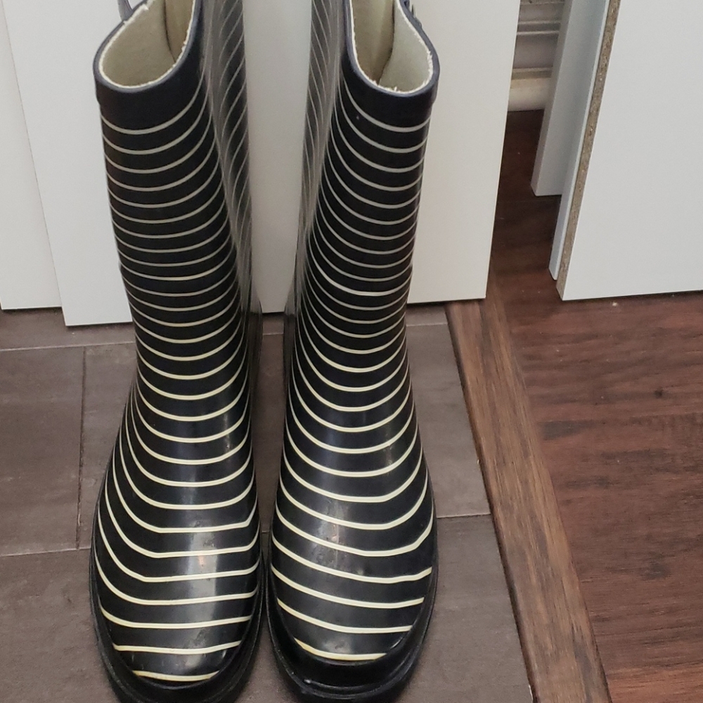 Merona Dark Navy Rain Boots Size 10